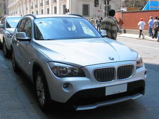 BMW X1 (E84) (2) SDRIVE18D 143 LOUNGE PLUS Diesel