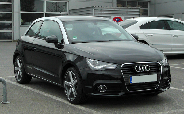 AUDI A1 1.2 TFSI 86 CV ATTRACTION PACK S LINE BLACK + 17 + REGUL + PACK CONNECT Essence