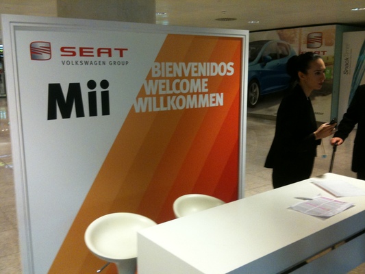 SEAT MII 1.0 60 BY MANGO 5P Essence