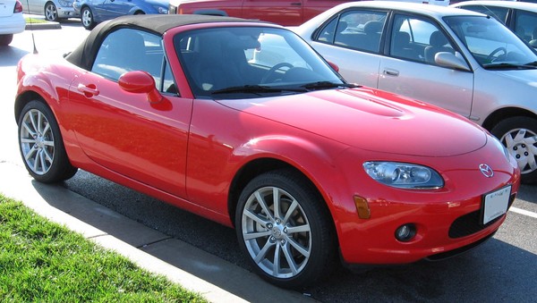 MAZDA MX5 III ROADSTER COUPE 1.8 MZR 125 ELEGANCE CUIR Essence