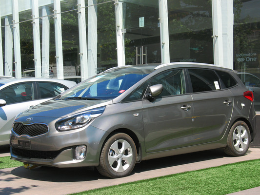 KIA CARENS III 1.7 CRDI 115 ISG STYLE 7PL Diesel