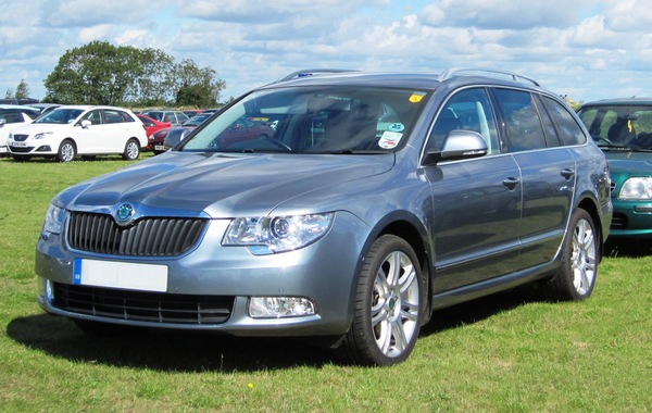 SKODA SUPERB II (2) COMBI 2.0 TDI 140 GREENTEC AMBITION Diesel