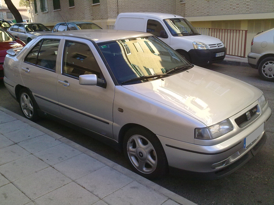 SEAT TOLEDO IV 1.2 TSI 85 REFERENCE Essence