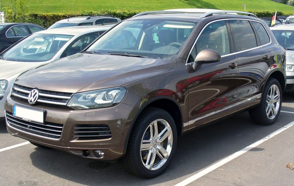 VOLKSWAGEN TOUAREG 3.0 V6 TDI 262 4MOTION BLUEMOTION TECHNOLOGY CARAT EDITION A Diesel