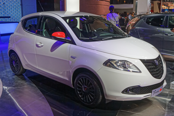 LANCIA YPSILON III 1.2 8V 69 STOP&START GOLD Essence