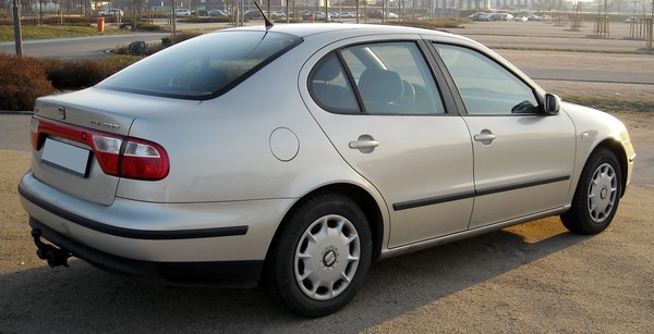 SEAT TOLEDO 1.2 TSI 85 10 Essence