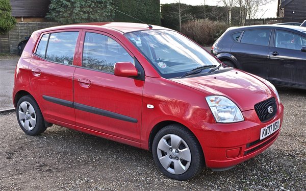 KIA PICANTO II 1.0 69 ACTIVE 5P Essence