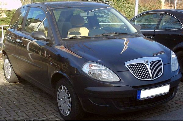 LANCIA YPSILON III 1.2 8V 69 STOP&START S BY STADE FRANCAIS PARIS Essence