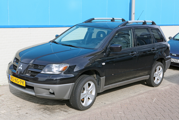 MITSUBISHI OUTLANDER 2.2 DID INSTYLE BVA Diesel