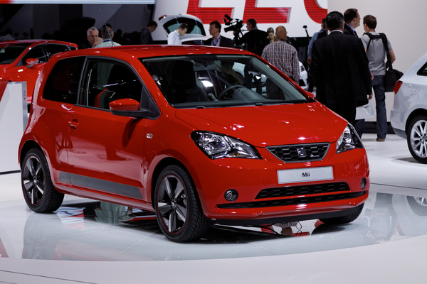 SEAT MII 1.0 60 BY MANGO 5P Essence