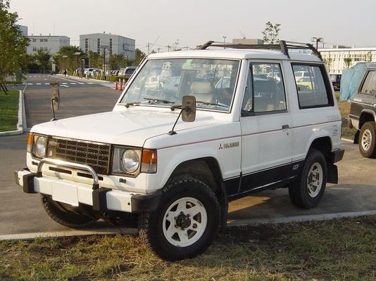 MITSUBISHI PAJERO III (2) 3.2 DI-D 200 INSTYLE BVA 3P Diesel