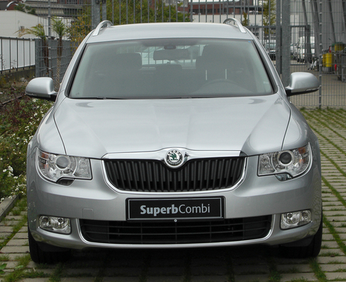 SKODA SUPERB II (2) COMBI 2.0 TDI 140 GREENTEC AMBITION Diesel