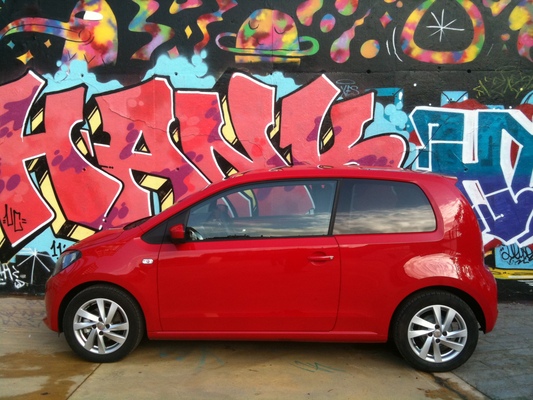 SEAT MII 1.0 60 BY MANGO 5P Essence