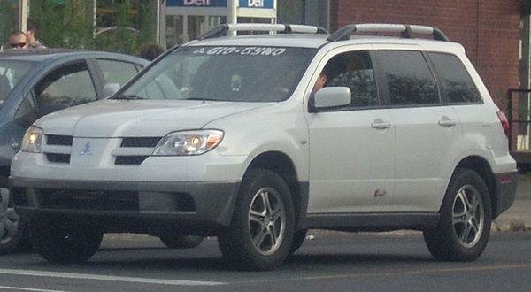 MITSUBISHI OUTLANDER III 2.2 DI-D 150 INTENSE Diesel